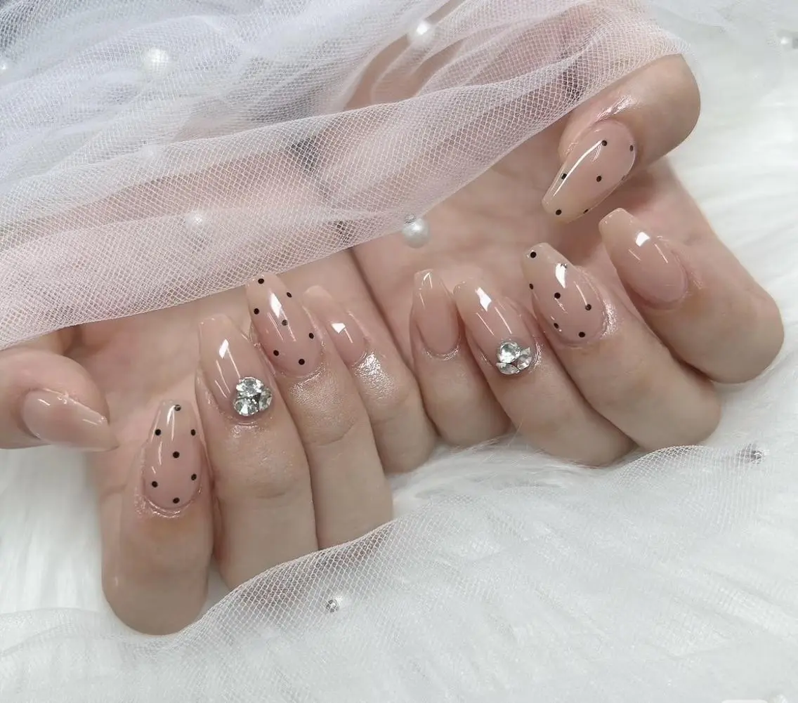 ネイル Chiara 長さだしのネイルデザイン