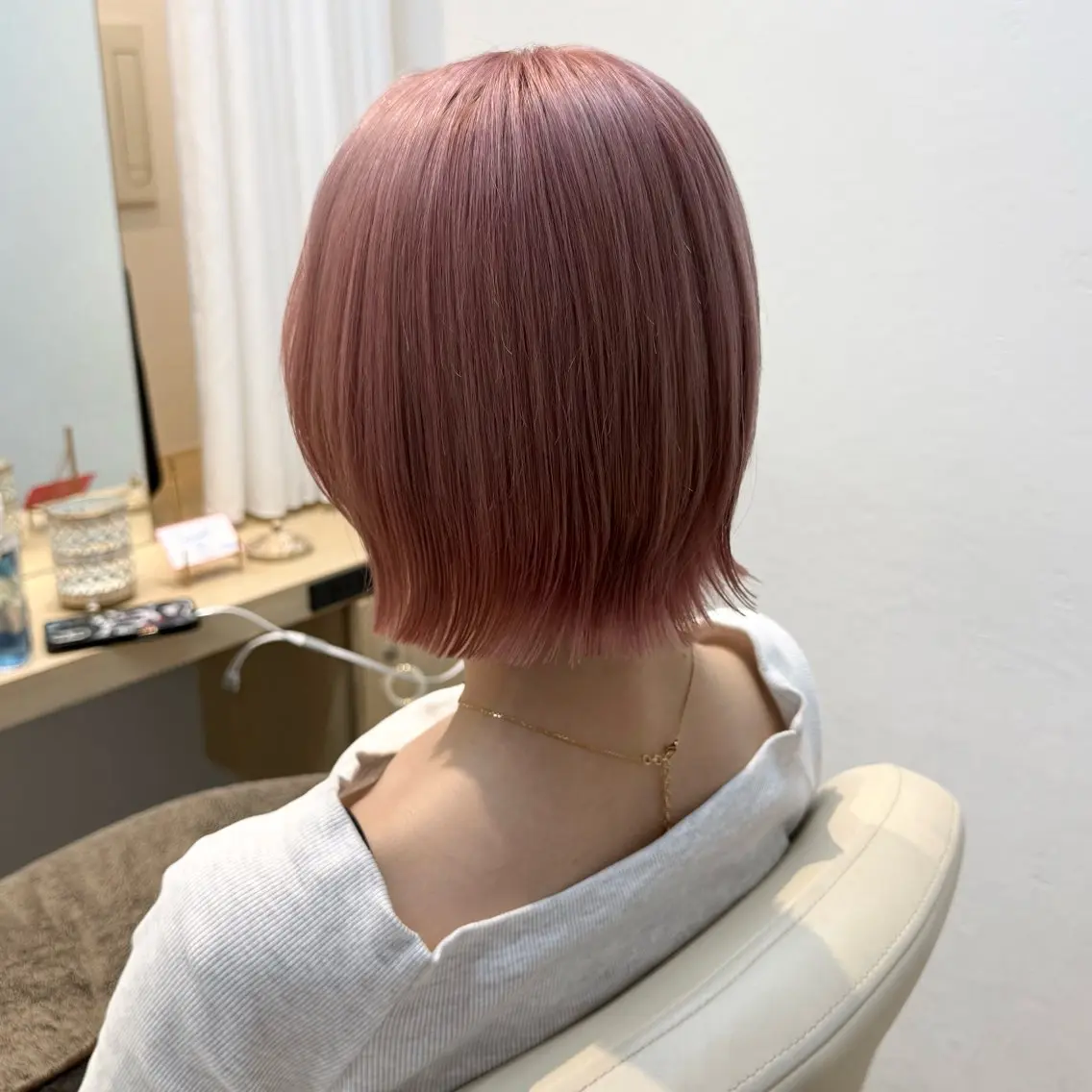 ショート カラー カット ヘアカラー トリートメント 柔らかいbeige ￤韓国￤🩰マユ🩰のヘアスタイル