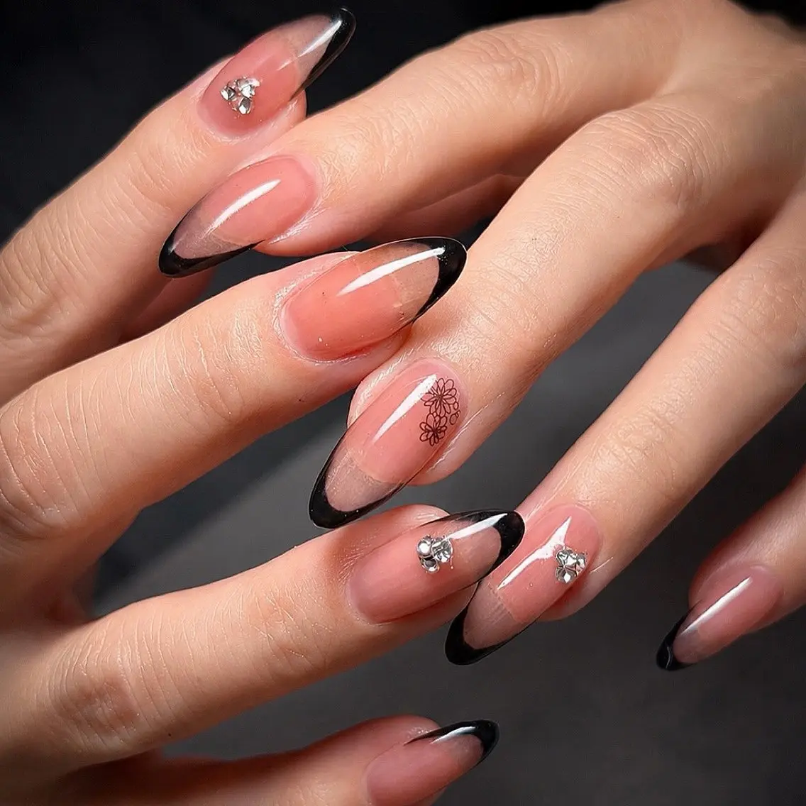 ネイル フレンチネイル ハンドネイル Nail Rinonのネイルデザイン