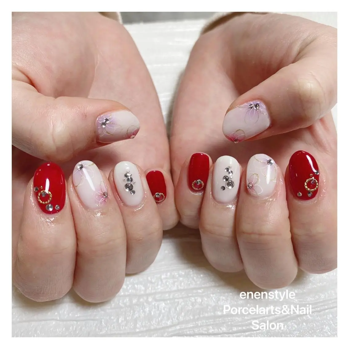 ミディアム ネイル ハンドネイル 🐾enen style 🐾のネイルデザイン