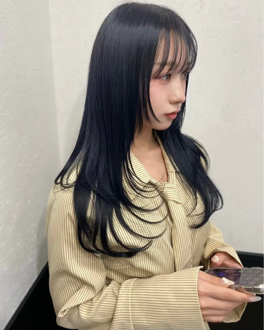 ロング カラー 渋谷🖤 艶髪🖤透明感カラーのヘアスタイル