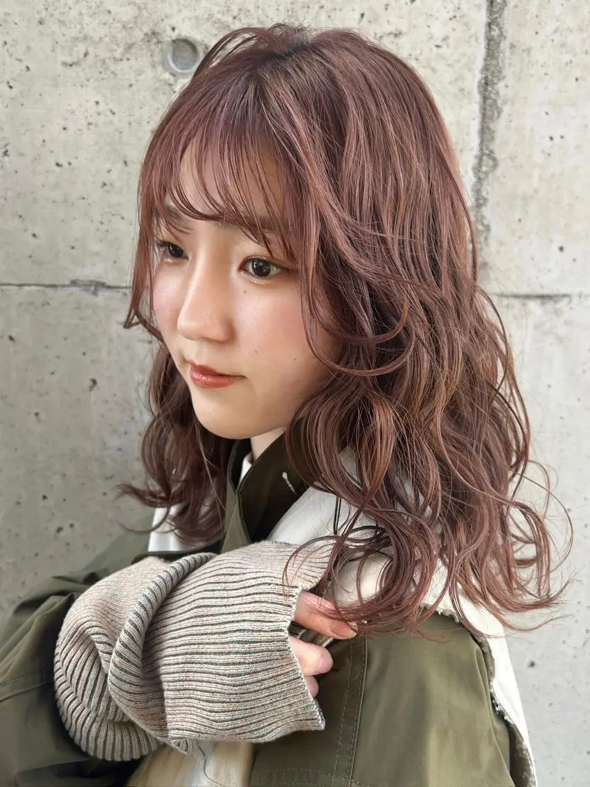 セミロング カラー ヘアカラー 森田遥奈/透明感カラ ー/酸性ストレートのヘアスタイル