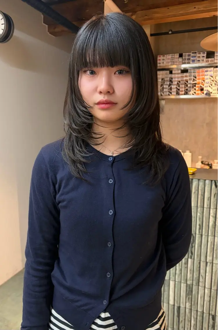【10代​〜​20代限定】レイヤーカット🪽初回限定艶トリートメント付き✨️※営業後19時​〜​限定◎(※金曜日のみ21時​〜​)の写真