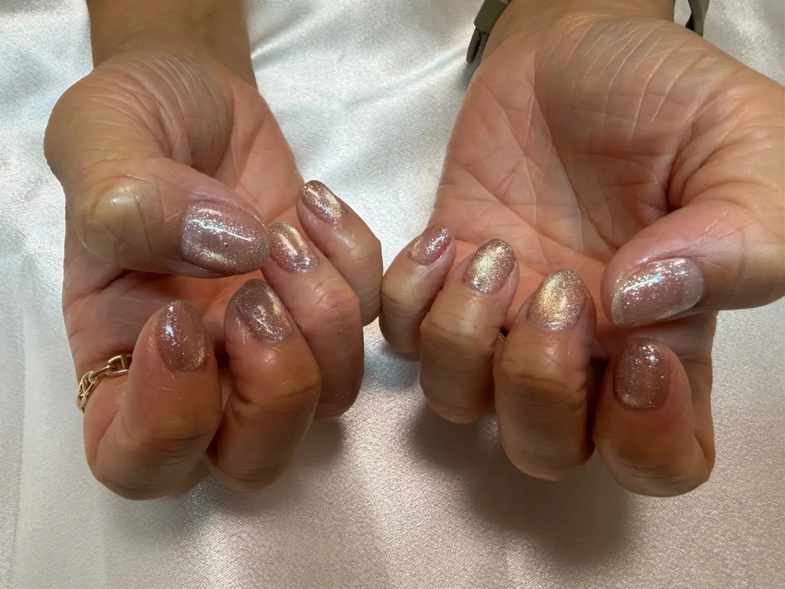 ネイル 氷ネイル・うるうるネイル キラキラネイル マグネットネイル ハンドネイル MOA Nailのネイルデザイン