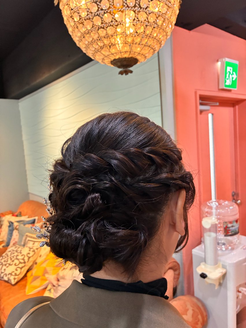 ミディアム ヘアアレンジ 白髪ぼかしハイライト 🌈福士由美子のヘアスタイル