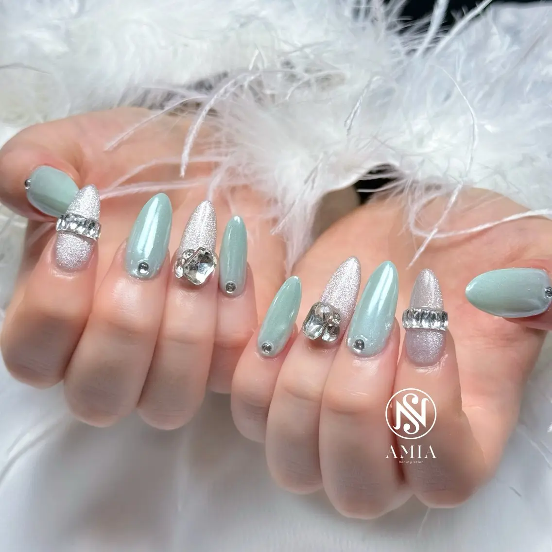 ロング ハンドネイル 🌟AMIA BEAUTY🌟のネイルデザイン