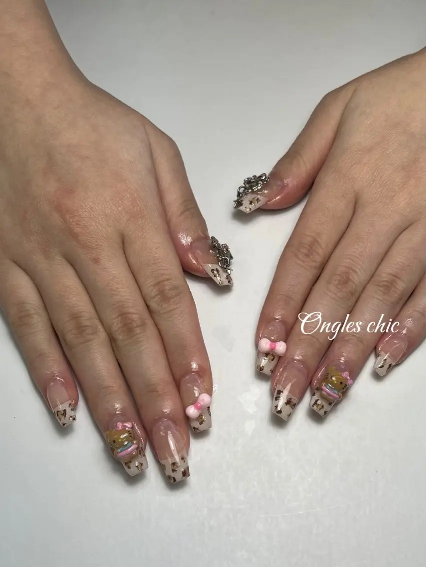 ネイル ハンドネイル ongles chicのネイルデザイン