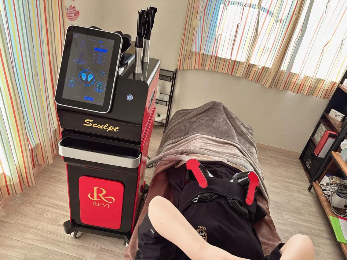 REVIスカルプト痩身／簡単寝てるだけ‼️ダイエット／食事制限なし‼️運動なし‼️の写真