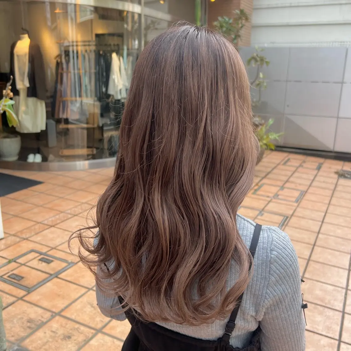 【CUT➕COLOR】『ロングcut🫧』➕『リタッチカラー🥣(毛先までカラーも可◎)』➕うる艶トリートメント付き✨️の写真