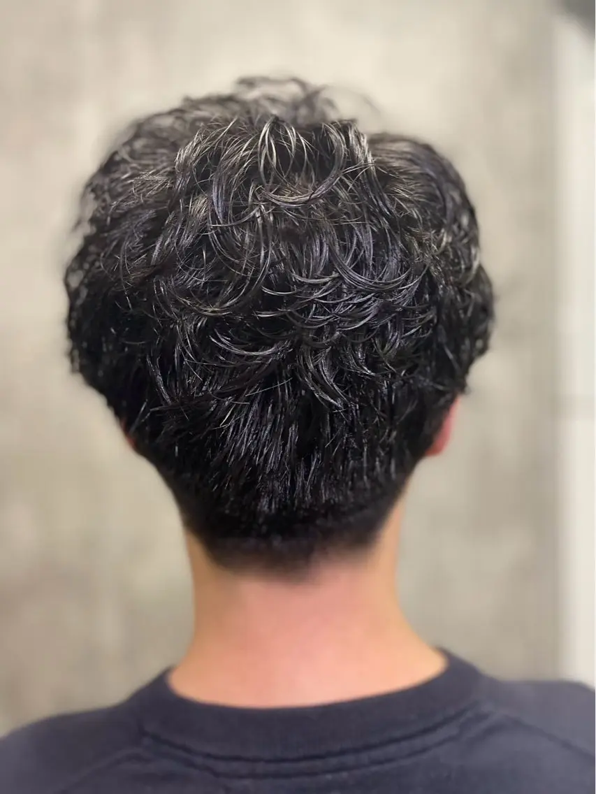 ショート メンズ 對馬 虎太郎のヘアスタイル