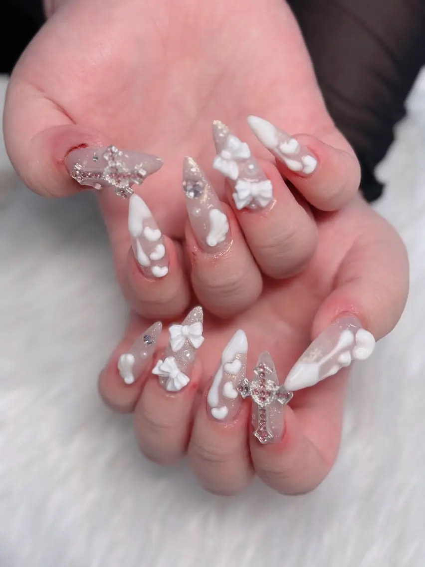 ネイル オーロラネイル フレンチネイル ジェルネイル ハロウィン キラキラネイル ハンドネイル H.baby Nail Salonのネイルデザイン