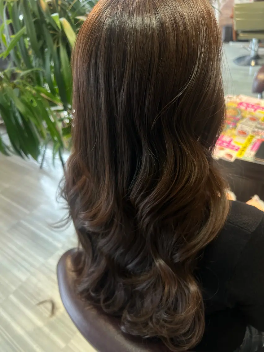 ロング カット 【南草津】髪質改善 ヘナカラー＆縮毛矯正のヘアスタイル