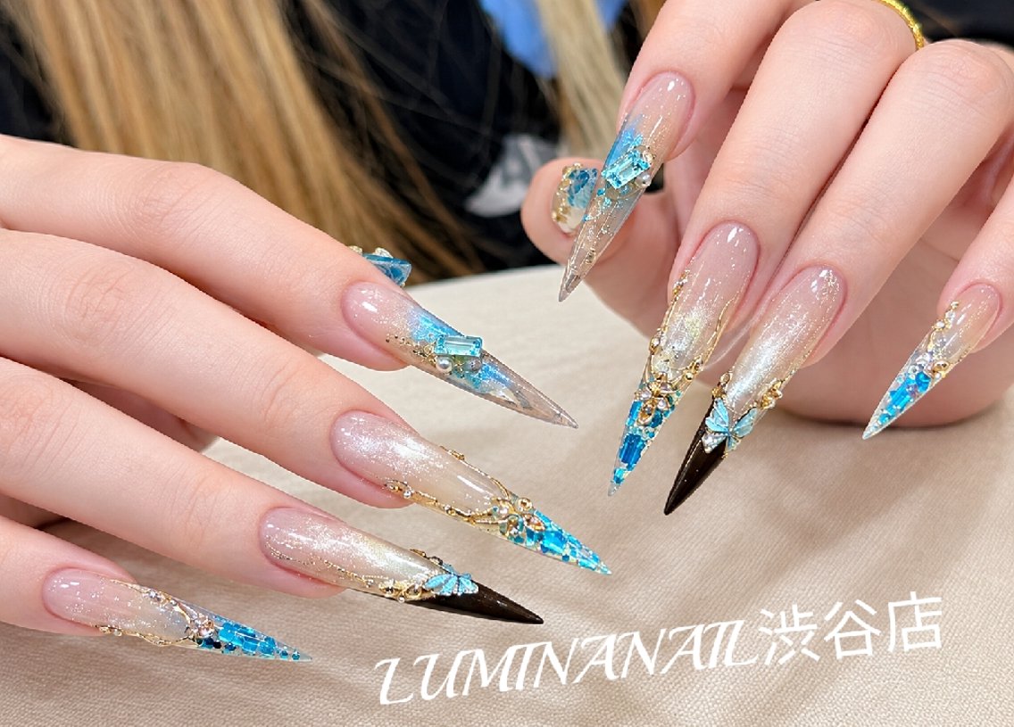 ロング LUMINA NAIL渋谷店のネイルデザイン