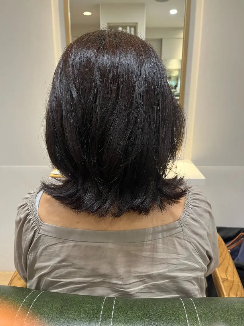 ミディアム 小鴨 美佳のヘアスタイル