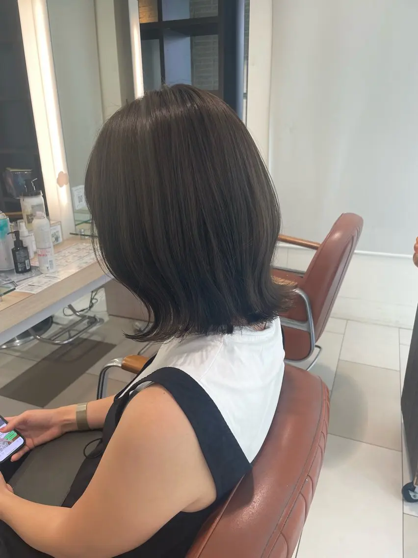 ミディアム カラー ベージュカラー 透明感カラー オリーブベージュ くびれヘア カット ヘアカラー トリートメント 青沼夏未/オリーブ/ 寒色カラーのヘアスタイル