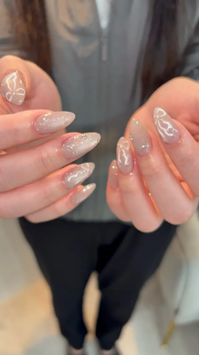 ネイル マグネットネイル リボン シンプルネイル ハンドネイル nué nail 【halu】のネイルデザイン