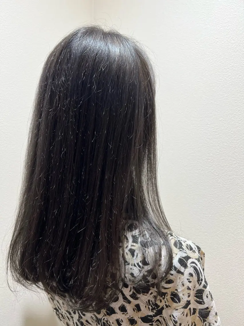 ロング カラー 家坂 佑のヘアスタイル