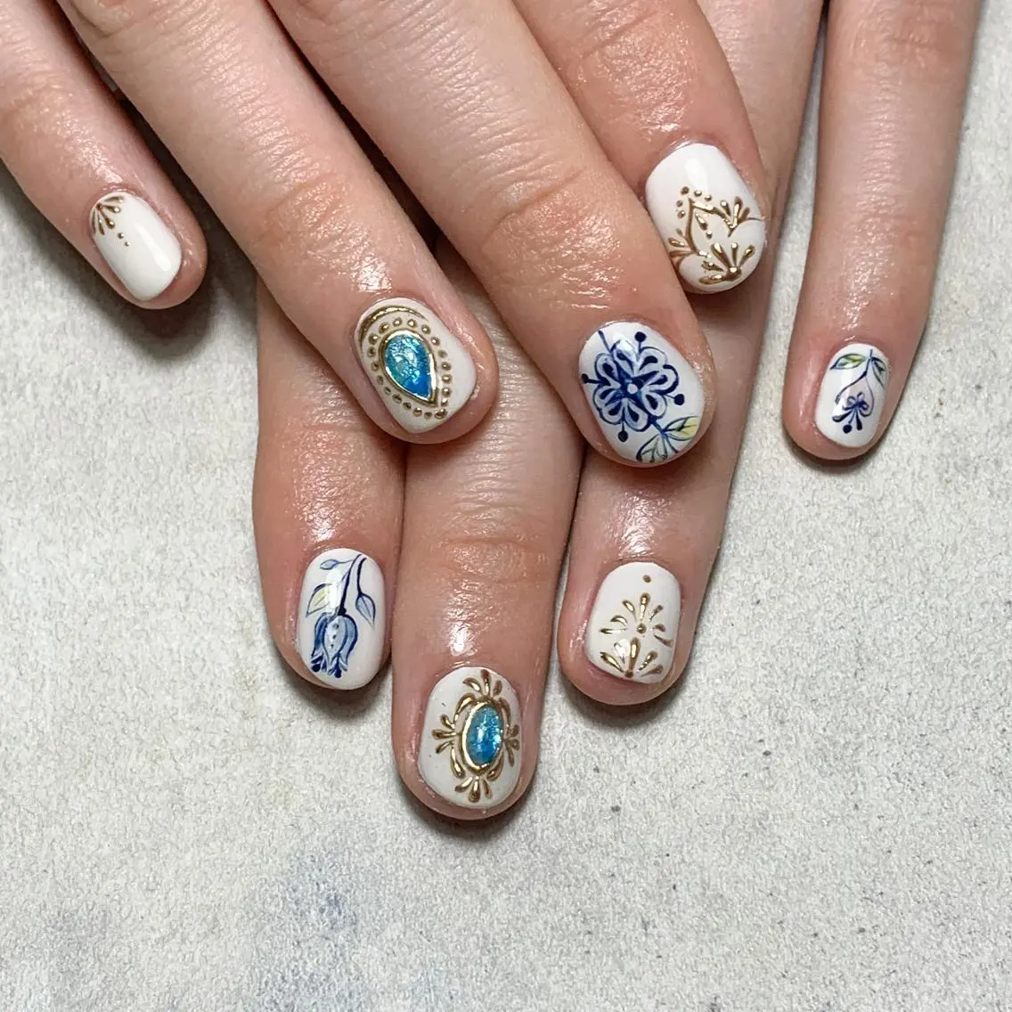 ネイル ハンドネイル FIORITURA aiのネイルデザイン