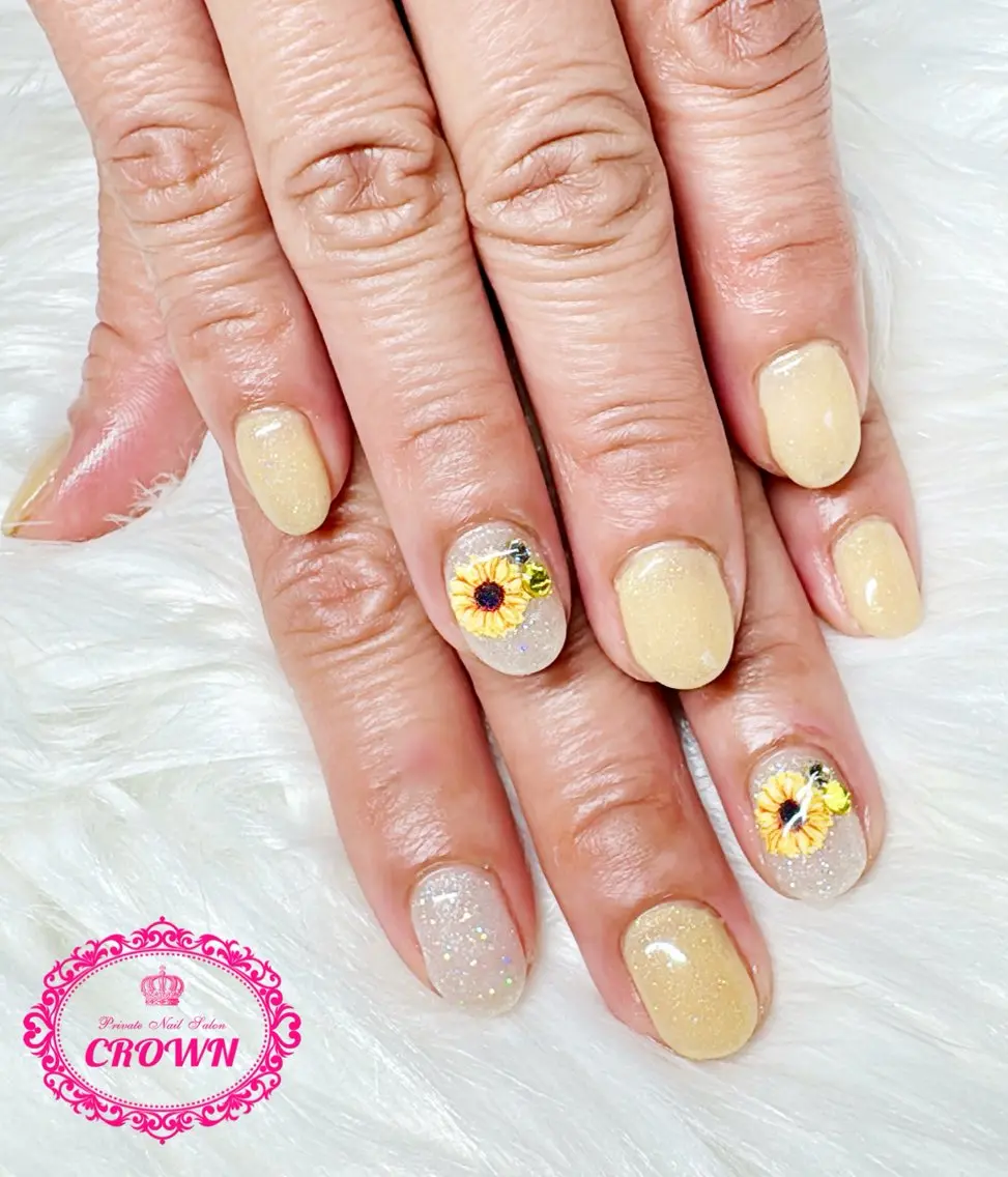 ネイル CROWN プライベートサロンのネイルデザイン