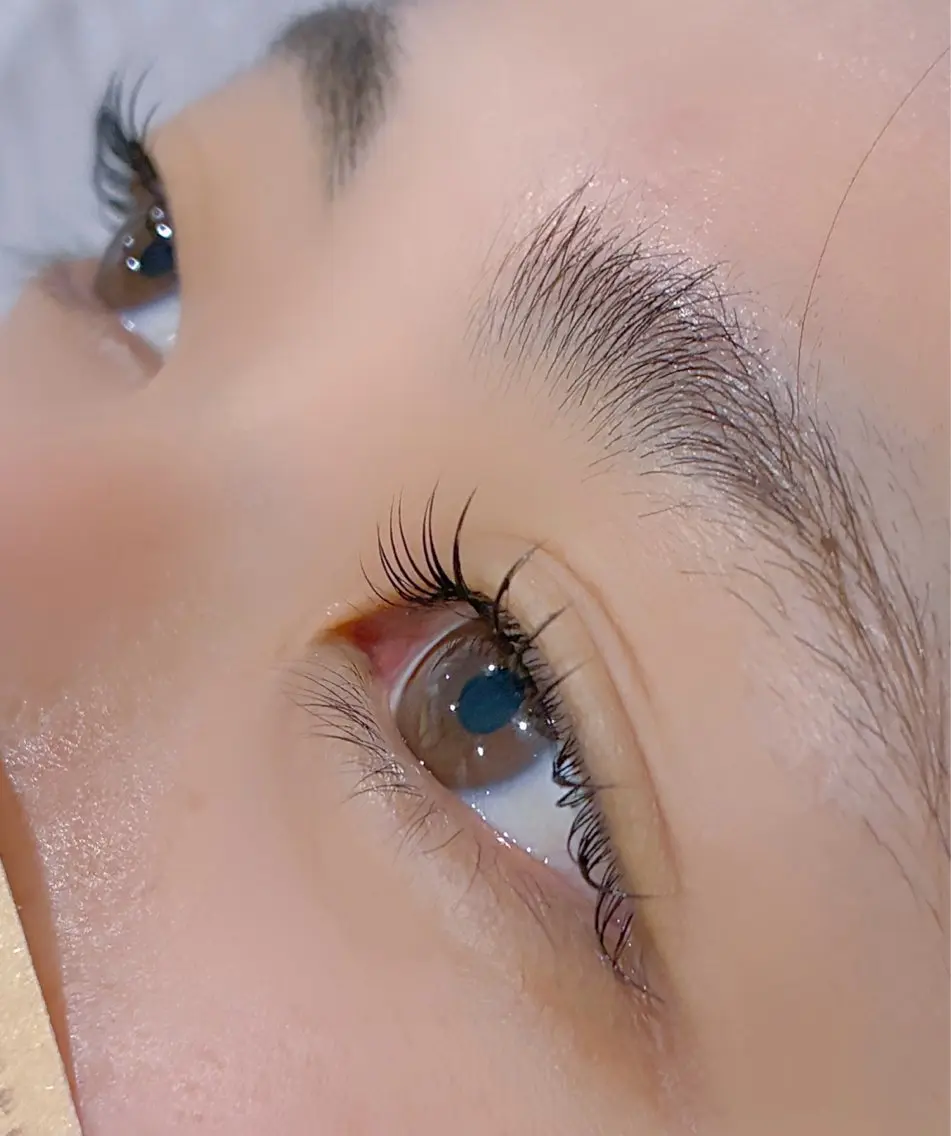 人気のまつ毛パーマにケラチントリートメントとアイパック付きの写真