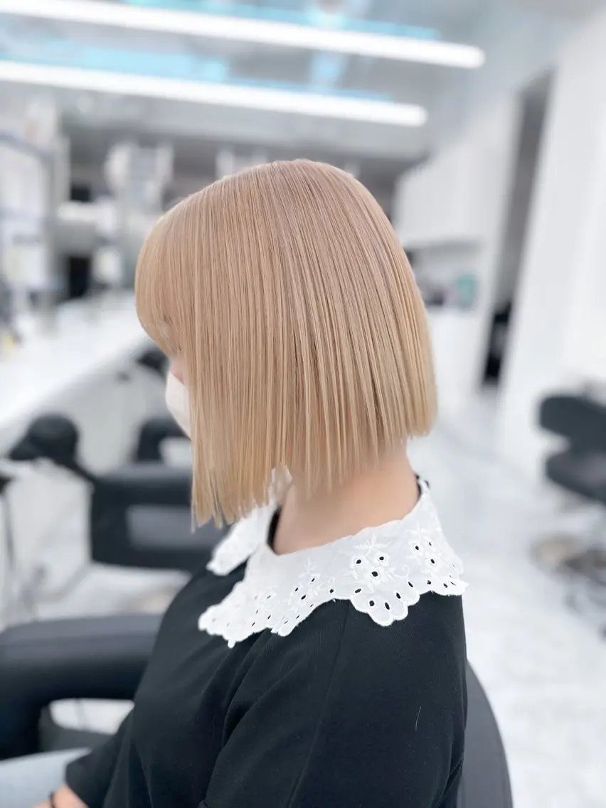 ショート カラー ダメージレスブリーチ ×美髪矯正【滝太】のヘアスタイル