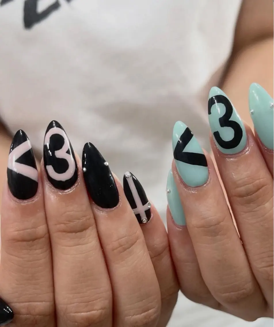 ネイル ハンドネイル natsumi .のネイルデザイン