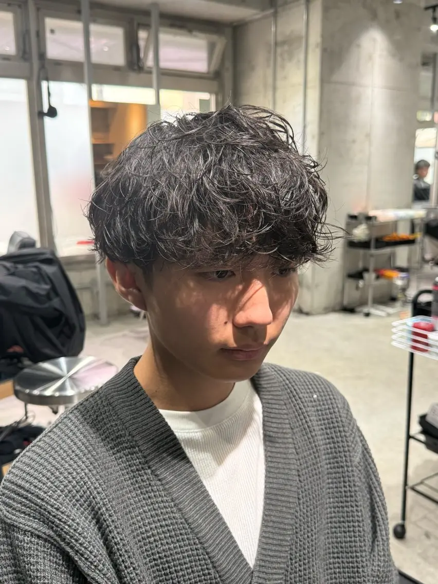 メンズ メンズパーマ カット パーマ 布施メンズ特化美容師 秋山 涼のヘアスタイル