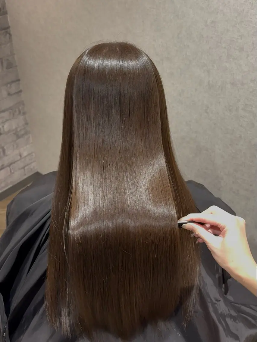 ロング 縮毛矯正 阪急箕面駅 艶カラー/縮毛矯正のヘアスタイル