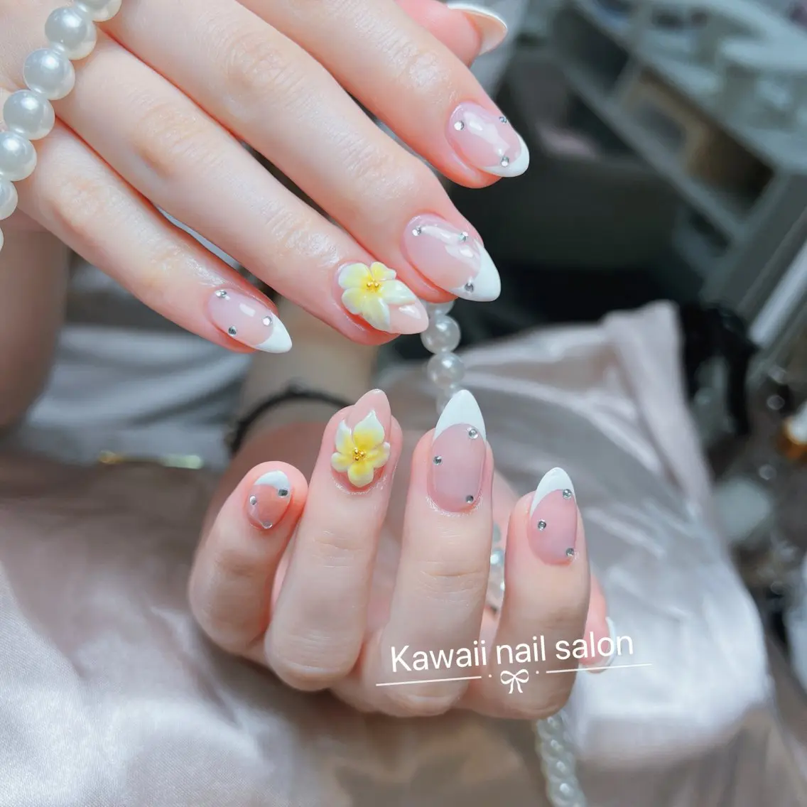 ネイル ドット フレンチネイル 韓国ネイル マグネットネイル オフィスネイル Kawaii Nail Salonのネイルデザイン