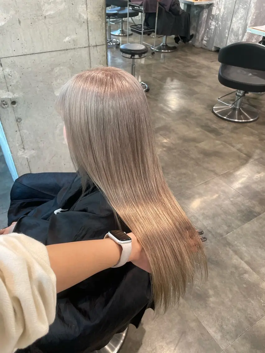 ロング カラー ヘアカラー ハイトーン 横浜💞ミオのヘアスタイル