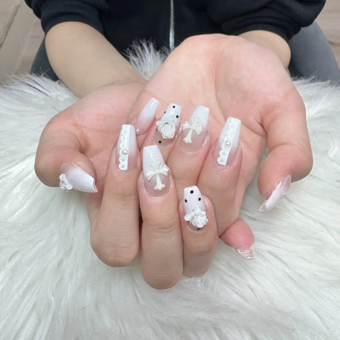 ネイル ハンドネイル 🎀nana🫧 ワンホンネイル🎀のネイルデザイン