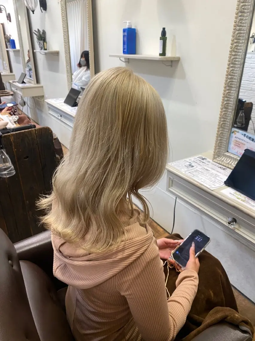 セミロング カラー ヘアカラー 【nui 茨木】 原田美紅のヘアスタイル