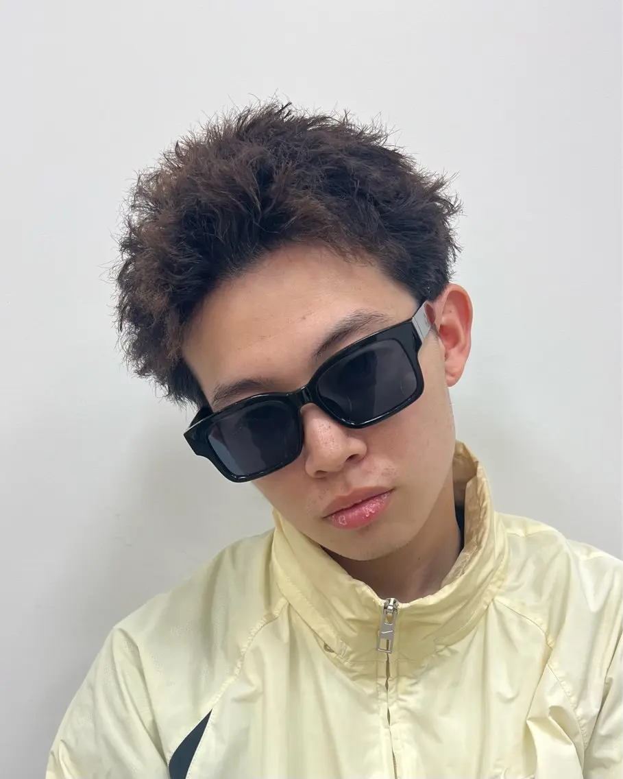 メンズ 🌺名古屋ハイトーン SOLAデザインのヘアスタイル