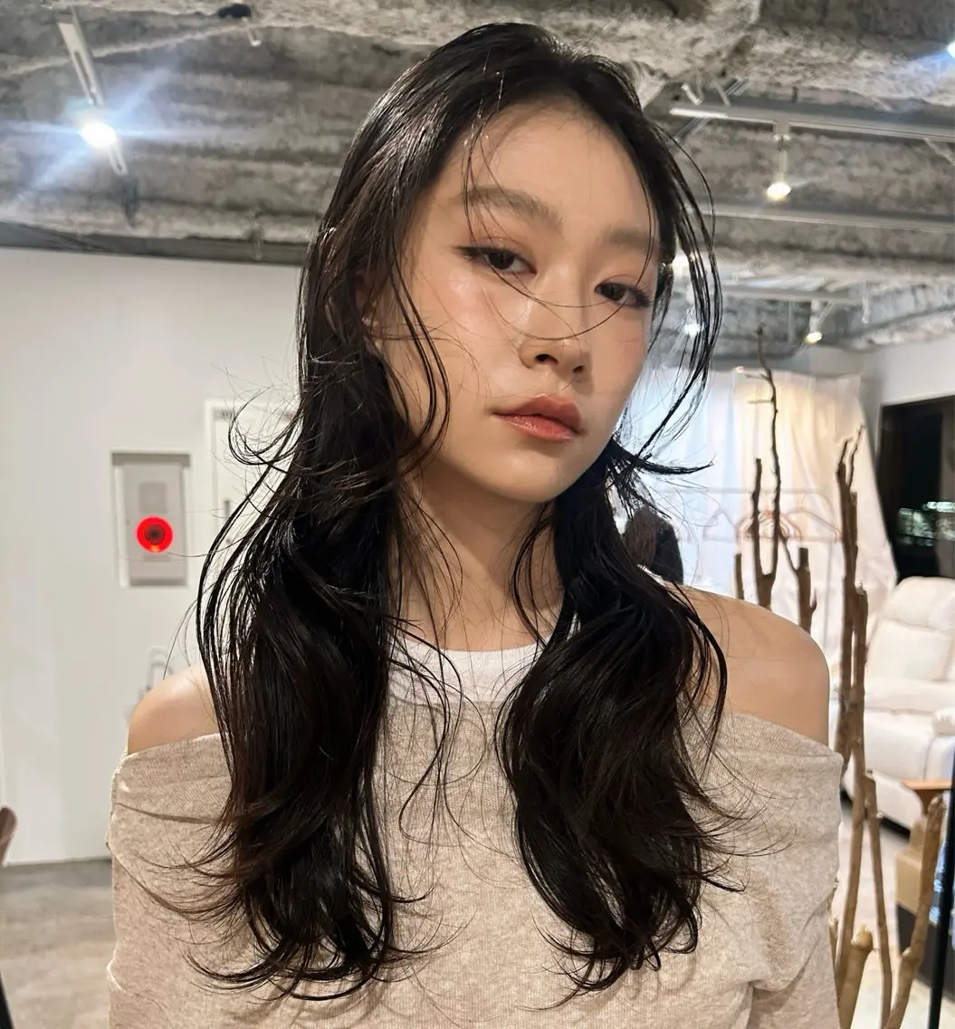 ロング カット ヘアカラー パーマ 縮毛矯正 トリートメント 🎀suzuna 透明感colorのヘアスタイル