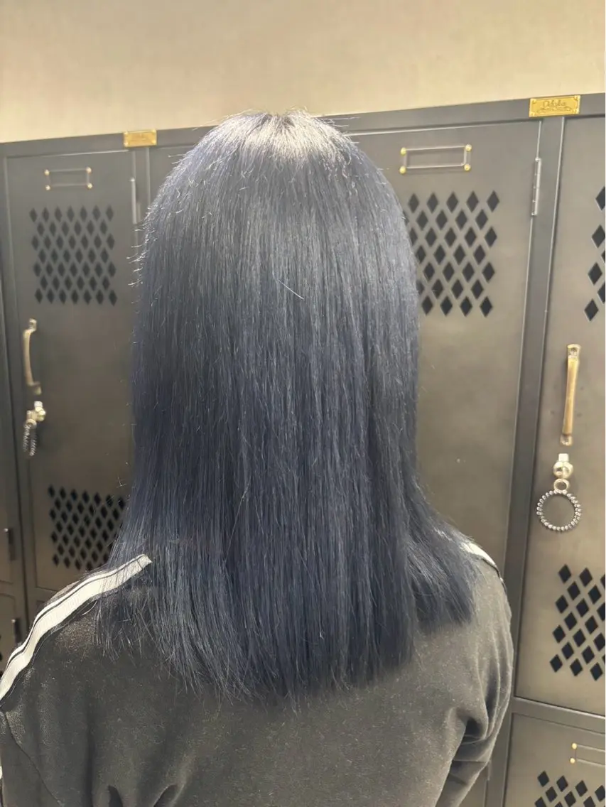 カラー 黒髪 ブリーチ ブルーカラー ブルーブラック 透明感カラー ヘアカラー 【‪カット550円】 🌟ユズハのヘアスタイル
