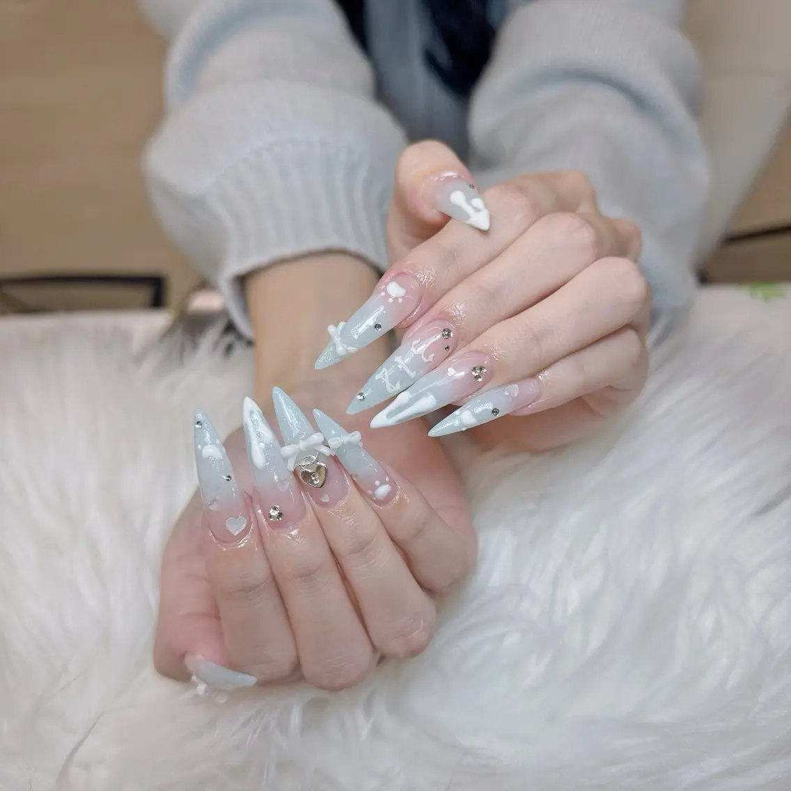ネイル ハンドネイル ハンドケア Anh Nail 歌舞伎町のネイルデザイン