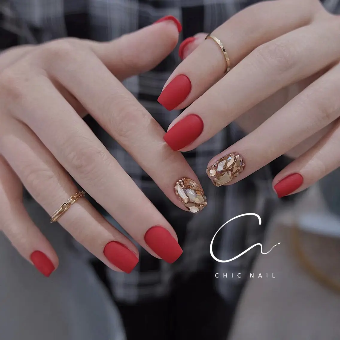 ネイル ハンドネイル CHIC NailSalonのネイルデザイン