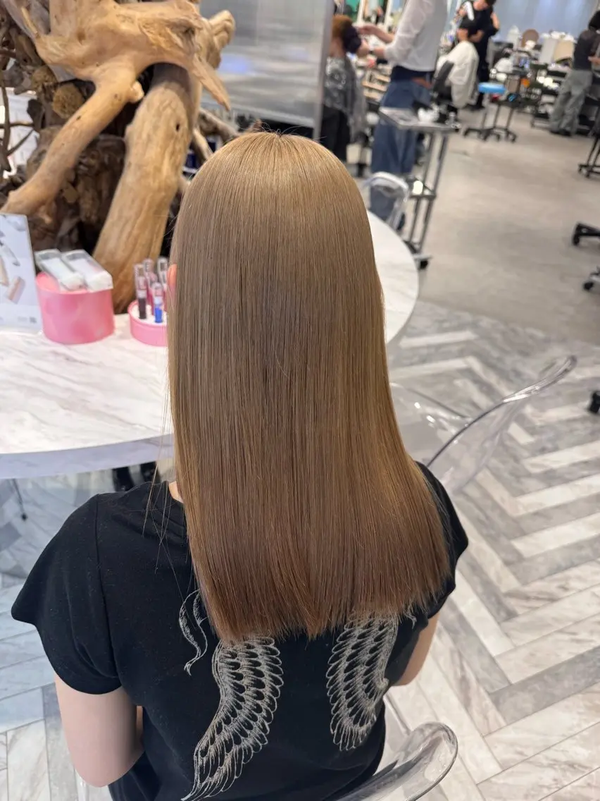 セミロング ヘアカラー ハイトーン/カラー/ ゆい🌟のヘアスタイル