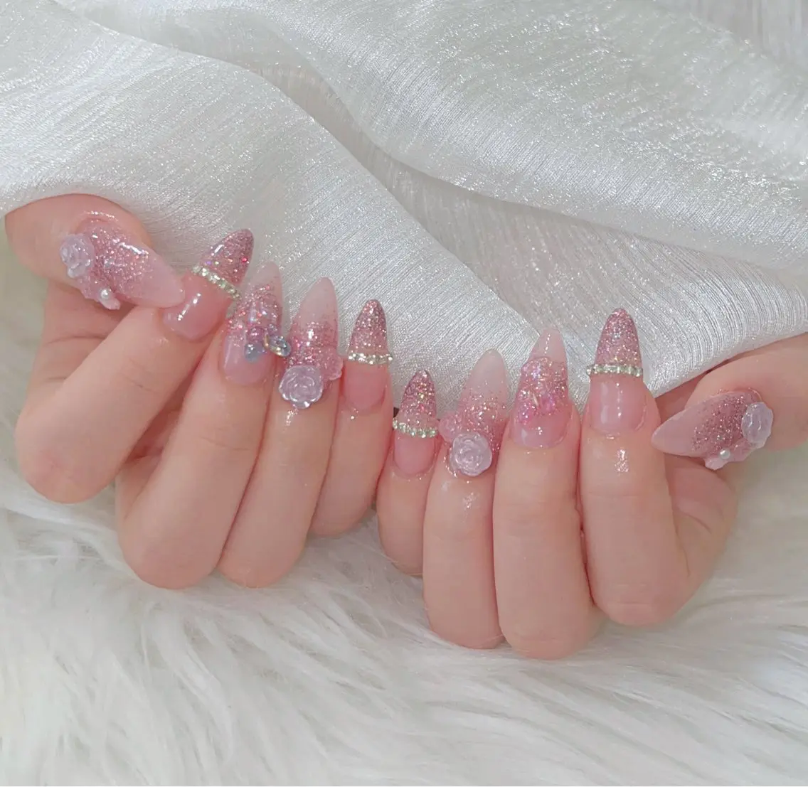 ネイル 成人式 ロングネイル マグネットネイル 大理石ネイル(マーブル) リボン ハンドネイル ZUZU AMEE NAILのネイルデザイン