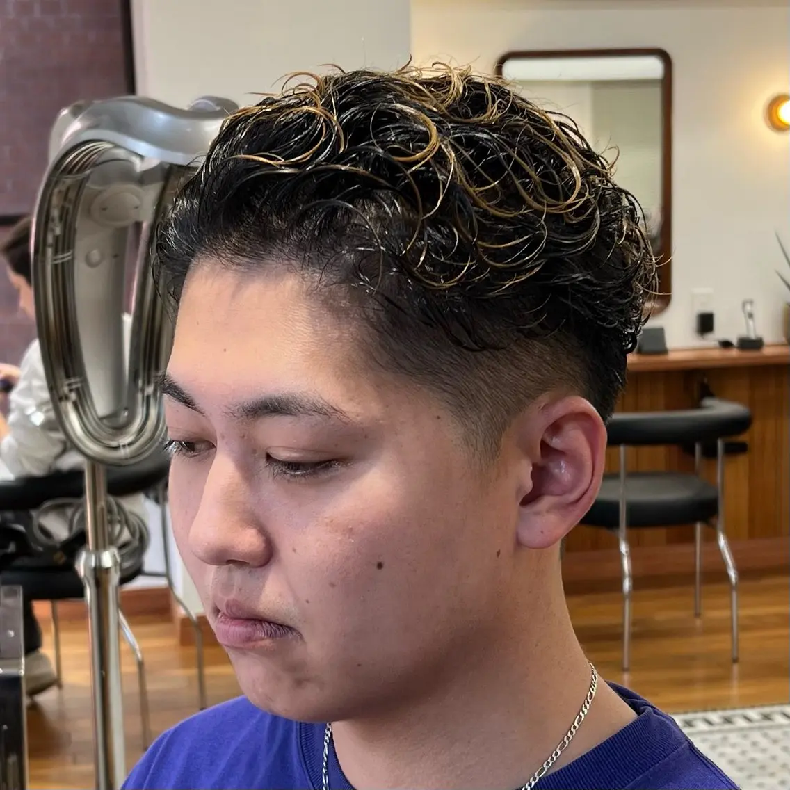ショート メンズ くせ毛 ショートヘア カット メンズカット✂️ スキンフェード伊藤陸のヘアスタイル