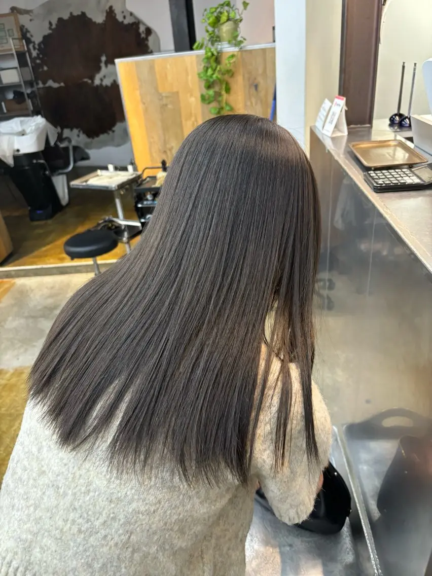 ロング カラー ブリーチ 透明感カラー ダブルカラー グレージュ ブリーチなしカラー ヘアカラー BELO / yuzuのヘアスタイル