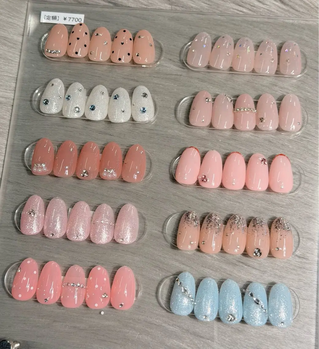 ネイル ハンドネイル Momoka 🍑🎀のネイルデザイン