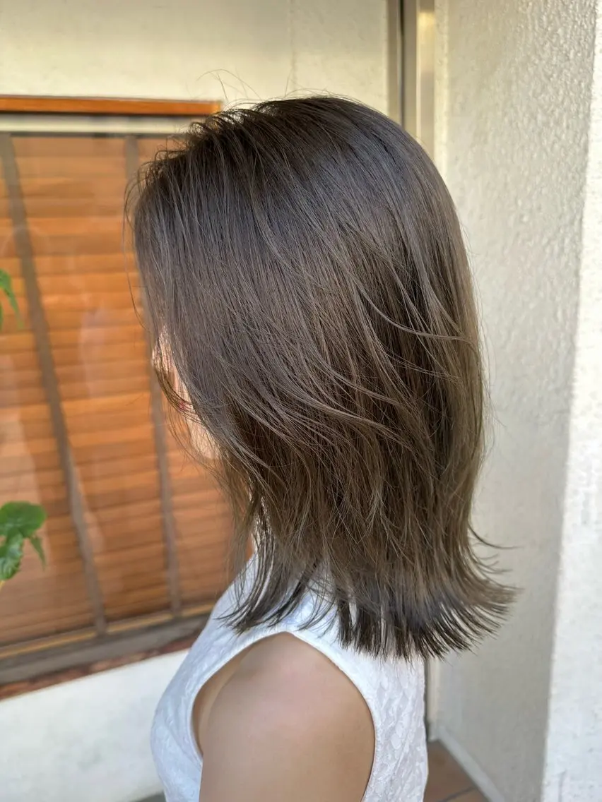 ミディアム カラー カット ヘアカラー トリートメント putri 副店長 岸本 拓真のヘアスタイル
