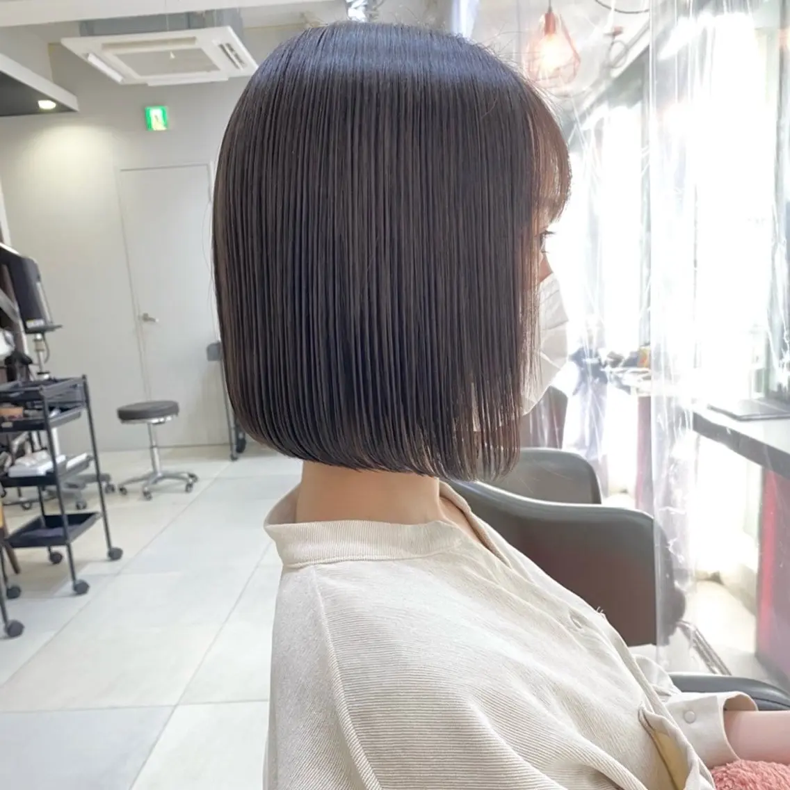 ショート カラー カット ヘアカラー トリートメント ボブ×艶髪｜ 艶カラー🩶石橋怜大のヘアスタイル