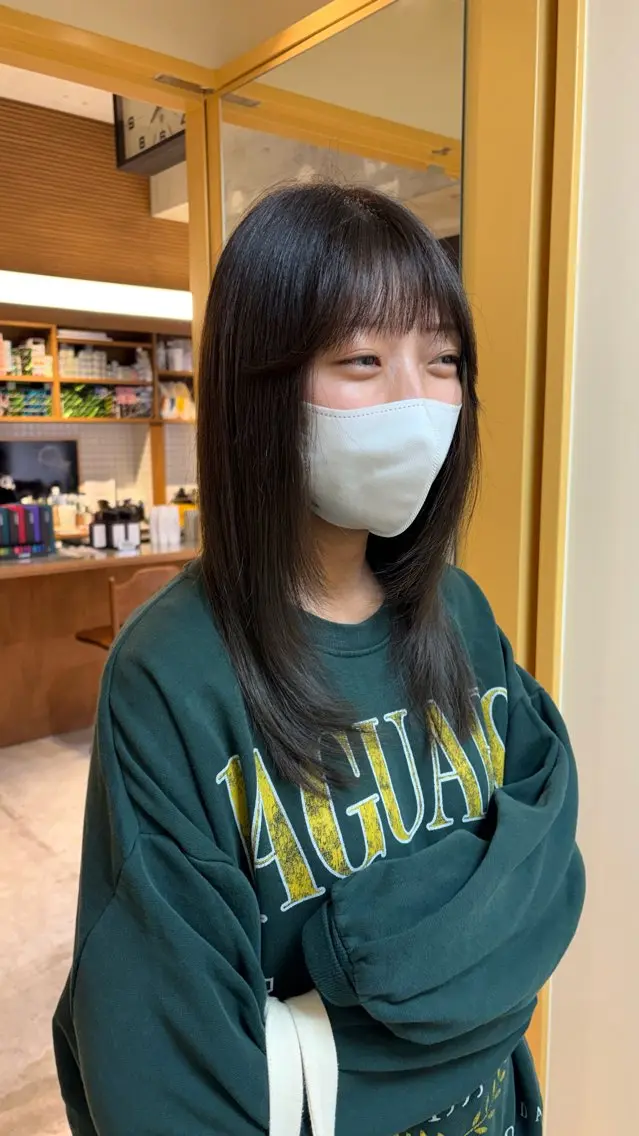 ロング カラー ブリーチ 透明感カラー グレージュ ブリーチなしカラー オリーブグレージュ カット ヘアカラー パル__レイヤー/パ ーマ/デザインカラーのヘアスタイル