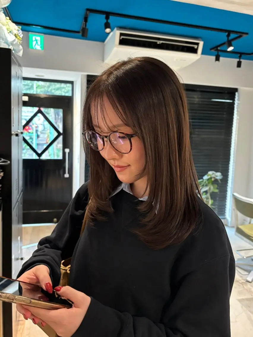 セミロング カラー ブラウンカラー レイヤーカット tender🐬 まゆかのヘアスタイル