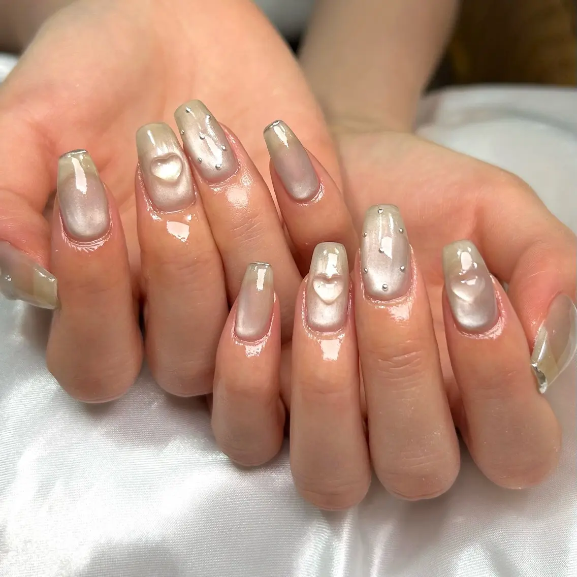 ネイル フレンチネイル マグネットネイル shine'an fuka🌿🫧のネイルデザイン