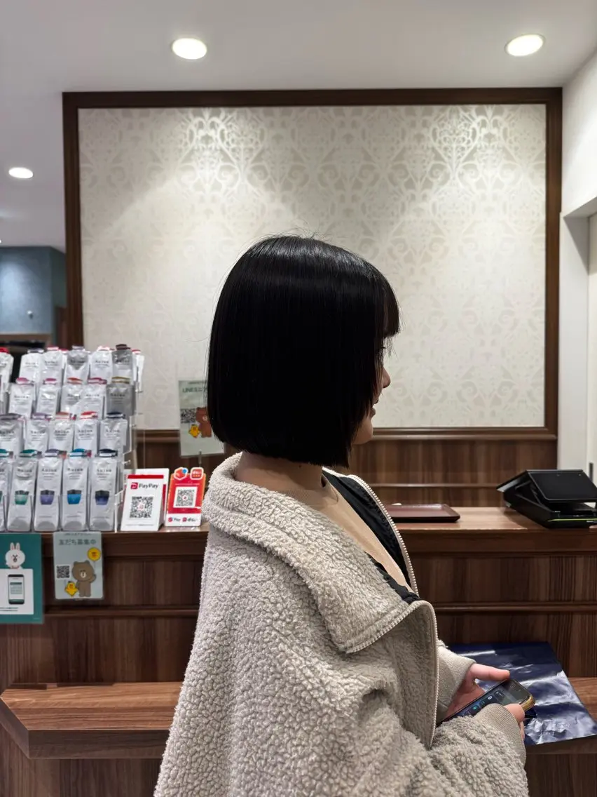 ショート ボブ カット 縮毛矯正 ﾃﾞｻﾞｲﾝｶﾗｰ Mirutayaのヘアスタイル