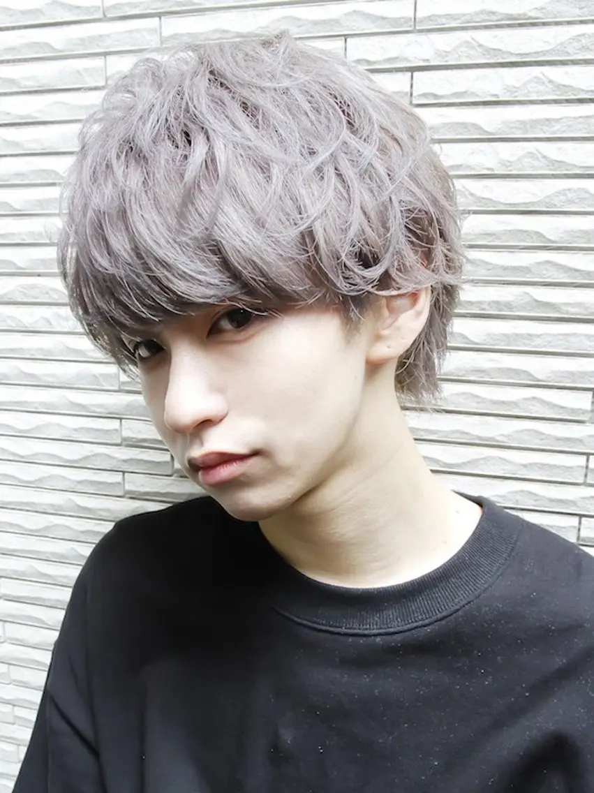 メンズ 韓国風 レイヤーカットのヘアスタイル