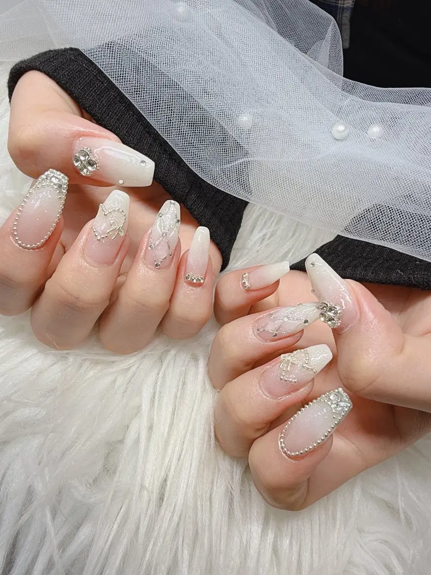 ネイル Lee Nailsのネイルデザイン